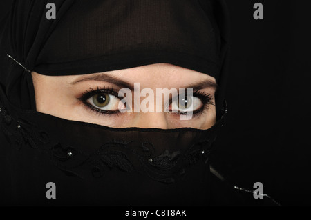 Close up photo d'une femme musulmane portant un voile Banque D'Images