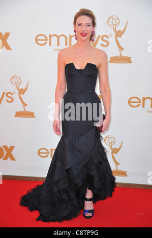 Anna Torv (portant une robe vera wang) au niveau des arrivées pour la 63e Primetime Emmy Awards - Arrivals 2, Nokia Theatre à Los Angeles. Vivre, Banque D'Images