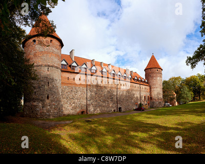 Château teutonique au tournant du XIV et XV siècles en Bytow, Pologne. Banque D'Images