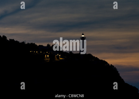 Sur le ligthhouses Northwestcoast de Majorque a été important depuis des siècles pour aider les bateaux d'éviter les falaises et Banque D'Images