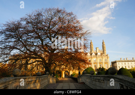 Clare Bridge en automne, Cambridge, England, UK Banque D'Images