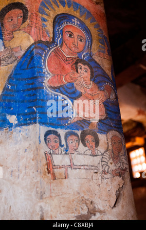 Peintures du 17ème siècle à l'église de rupestres Abraha Atsbeha dans le Cluster Gheralta, du Tigré, dans le Nord de l'Ethiopie, l'Afrique. Banque D'Images