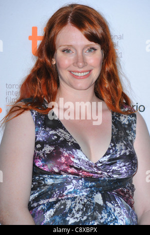 Bryce Dallas Howard arrivants RESTLESS Premiere atToronto Ryerson Theatre Festival International du Film de Toronto le 8 septembre Banque D'Images