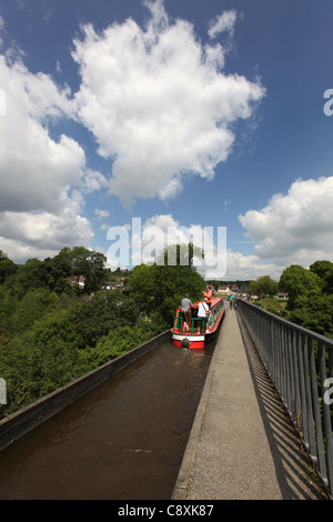 Village de Trevor, le Pays de Galles. La vue pittoresque de Thomas Telford et William Jessop construit-canal de Pontcysyllte. Banque D'Images