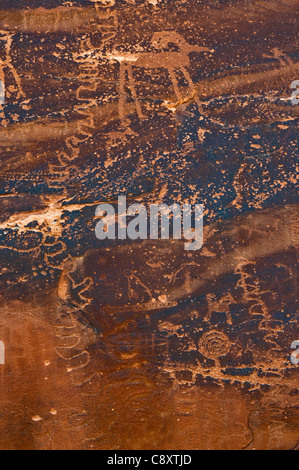 Site pétroglyphe de Sand Island au-dessus de la rivière San Juan, près de Bluff, Utah, États-Unis Banque D'Images