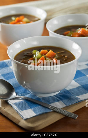 Soupe de queue de bols en blanc Banque D'Images