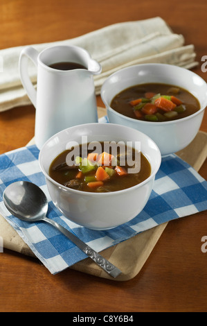 Soupe de queue de bols en blanc Banque D'Images