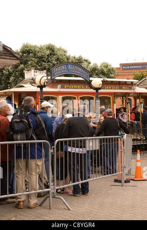 Cable Car Turnaround Memorial Klussmann Friedel à San Francisco California USA Banque D'Images