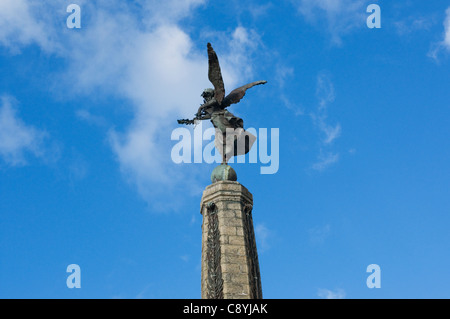 Un gros plan du monument commémoratif de guerre Aberystwyth Banque D'Images