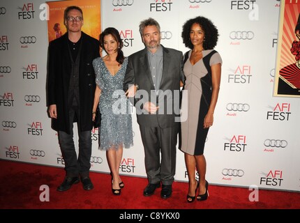 David Thewlis, Michelle Yeoh, Luc Besson, Virginie Besson-Silla aux arrivées pour la dame le festival de projection de gala, le Grauman's Chinese Theatre, Los Angeles, CA 4 novembre 2011. Photo par : Dee Cercone/Everett Collection Banque D'Images