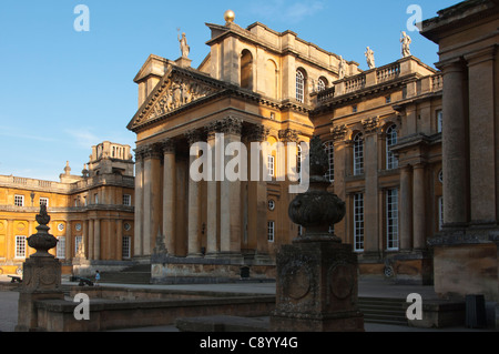 Façade du Palais de Blenheim Oxfordshire England UK Banque D'Images