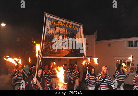 Lewes Bonfire Night Parade et Célébrations Banque D'Images