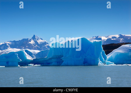 Les icebergs au glacier Upsala, Lago Argentino, le Parc National Los Glaciares, près d'El Calafate, en Patagonie, Argentine Banque D'Images