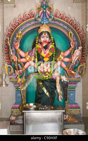 Sri Veerama Kaliamman Temple : Sri Periyachi Banque D'Images