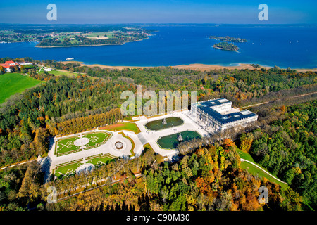 Vue aérienne du château de Herrenchiemsee, Herrenchiemsee, Chiemsee, Chiemgau, Upper Bavaria, Bavaria, Germany Banque D'Images