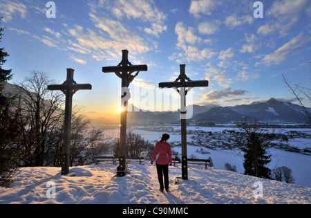 Coucher du soleil à Saint-nicolas sur Ebbs, vallée de la rivière Inn, l'hiver dans le Tyrol, Autriche Banque D'Images