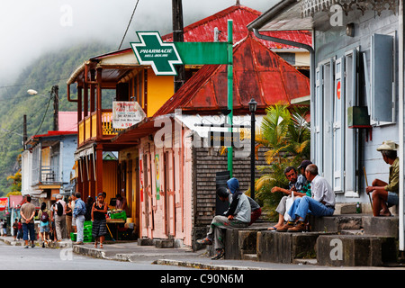 Personnes dans une rue, Hell-Bourg, La Réunion, océan Indien Banque D'Images