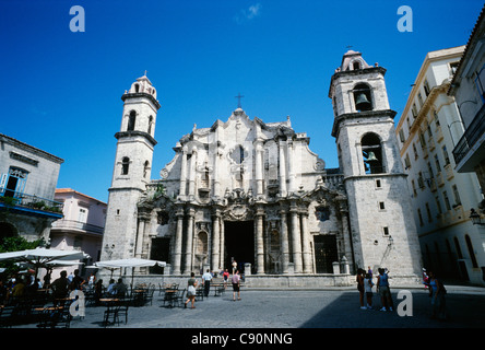 La Catedral de la Habana Plaza de la Catedral La Havane Cuba Banque D'Images