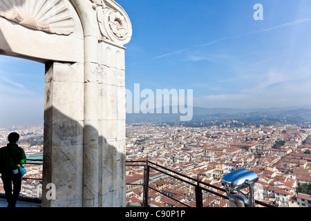 Vue sur Florence depuis la Cathédrale Santa Maria del Fiore, Florence, Italie Banque D'Images