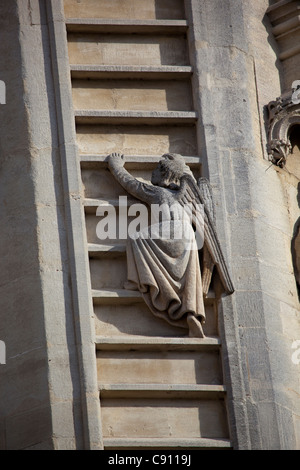 L'Abbaye de Bath Détail façade avec des anges sur Jacobs Ladder Banque D'Images