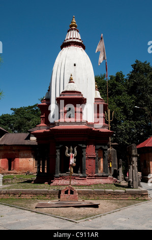 Temple de Pashupatinath est considéré comme le temple le plus sacré du Seigneur Shiva Hindou dans le monde. C'est un lieu de pèlerinage et Banque D'Images
