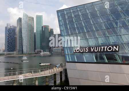 Louis Vuitton store à Marina Bay, Singapour Sable Banque D'Images