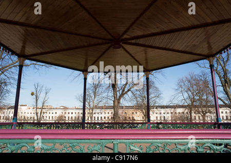 Jardins de Montpellier se trouve au cœur du centre-ville et sont une partie importante de Cheltenham regency.Le paysage Banque D'Images