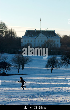 Palais de Marselisborg est la résidence royale d'été de la famille royale danoise à Aarhus. Banque D'Images