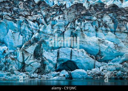 Close up of Lamplugh Glacier dans l'entrée de l'Université Johns Hopkins, Glacier Bay National Park & Préserver, sud-est de l'Alaska, l'été Banque D'Images