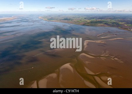 Vue aérienne de la mer des Wadden et à marée, région côtière, Basse-Saxe, Allemagne Banque D'Images