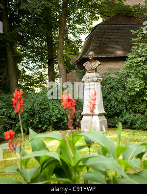 Reine Astrid Park (Koningin Astrid-Park) est l'un des plus jolis parcs de Bruges et a été nommé d'après le décès de la Reine Astrid dans Banque D'Images