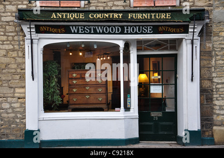 Westwood House boutique Antiquités, Long Street, Tetbury, District de Cotswold, Gloucestershire, Angleterre, Royaume-Uni Banque D'Images