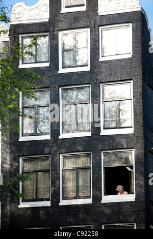 Le Prinsengracht est la quatrième et la plus longue de l'un des principaux canaux d'Amsterdam canal bordé de maisons construites au cours de la Dutch Banque D'Images