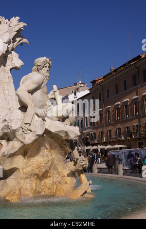 Fontana dei Quattro Fiumi - Fontaine des Quatre Fleuves - la plus grande fontaine de la Place Navone conçue et construite par Banque D'Images