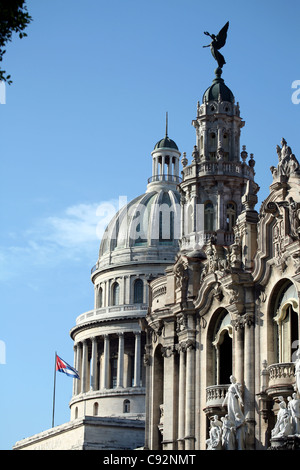 Le Grand Théâtre et le Capitole National à Paseo del Prado à La Havane, Cuba. Banque D'Images