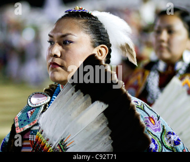 Scottsdale, Arizona - Les participants à l'inter-tribal Red Mountain Eagle Powwow tenue à l'Pima-Maricopa communauté indienne. Banque D'Images