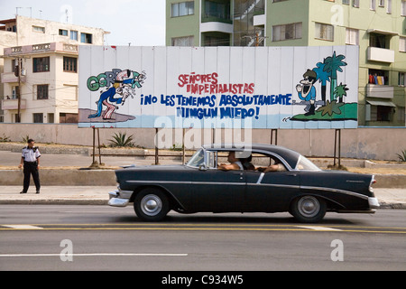 'Impérialistes, nous n'avons pas peur de vous en tout' près de l'USIS (ambassade américaine), La Havane, Cuba Banque D'Images