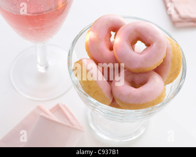 Mini beignets aux fraises Banque D'Images