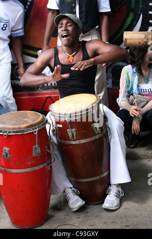 Festival rumba hebdomadaire au Callejon de Hamel à La Havane, Cuba. Banque D'Images