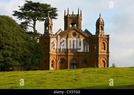 Dans le magnifique temple gothique Stowe Gardens en Amérique du Buckinghamshire Banque D'Images