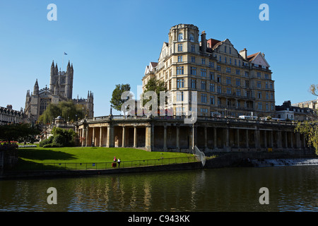 L'Abbaye de Bath, et Abbey Hotel, Bath, Angleterre, Royaume-Uni Banque D'Images