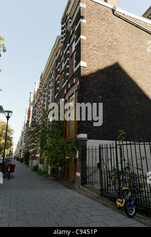 Concordia Avenue, une rue à Rotterdam Banque D'Images