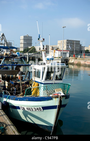 Bassin de la Manche, le port de pêche de Le Havre, ville portuaire et du patrimoine mondial de l'UNESCO sur l'estuaire de la Seine en Normandie, France Banque D'Images