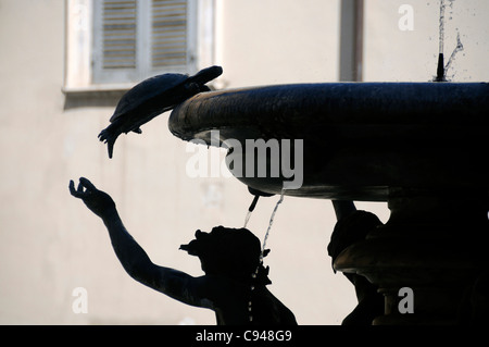 Fontaine des tortues. Rome. L'Italie. L'Europe Banque D'Images