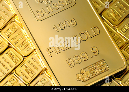 Gold Bullion en 100g et 1g bars / lingots (répliques) plaqué or Banque D'Images