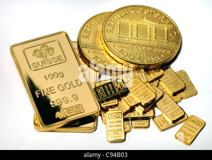 Gold Bullion - pièces et lingots / bars (répliques) plaqué or Banque D'Images