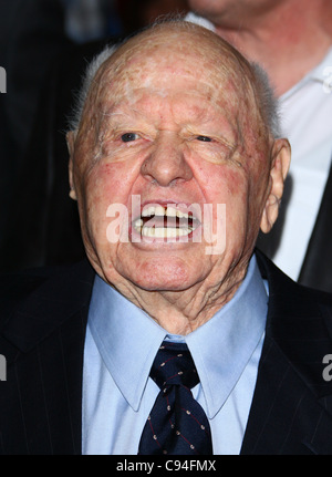 MICKEY ROONEY LES MUPPETS. Première mondiale HOLLYWOOD LOS ANGELES CALIFORNIA USA 12 novembre 2011 Banque D'Images