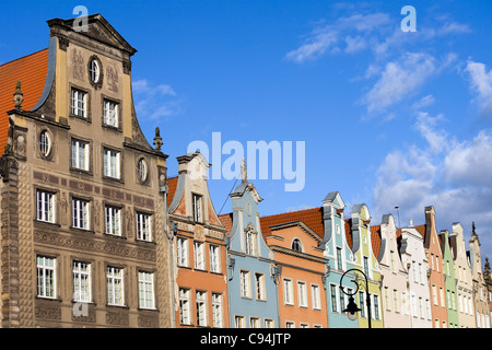 Vieille ville tenement houses architecture résidentielle dans la ville de Gdansk, Pologne, la composition avec copyspace Banque D'Images