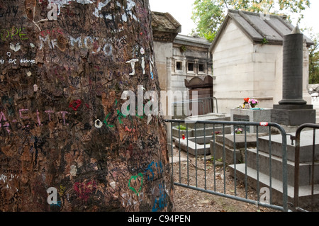 Grave, DE, Jim, Morrison, Pere Lachaise,, cimetière, Paris, France Banque D'Images