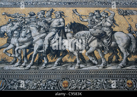 Extrait du Fürstenzug ( Procession de la princesse ) dans la vieille ville de Dresde, en Allemagne. Banque D'Images